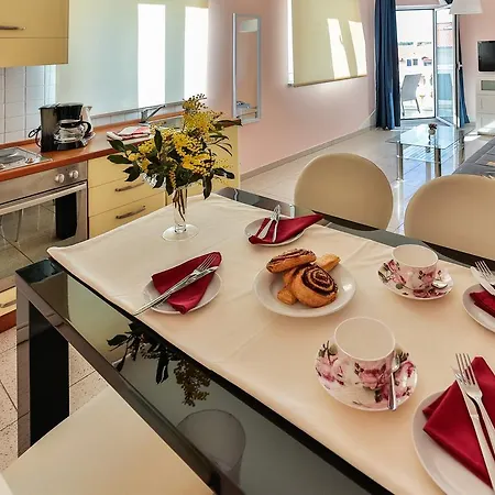 Apartamento Dora *