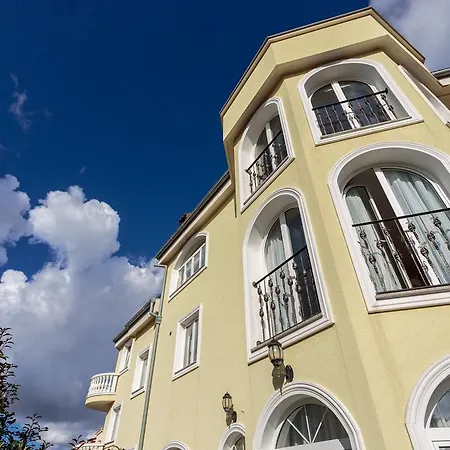 Apartament Dora *
