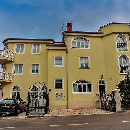 Apartament Dora Medulin