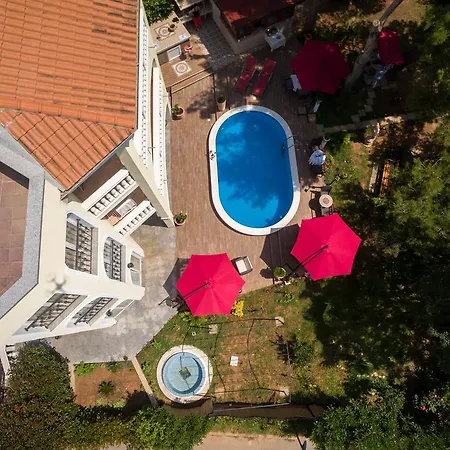 Apartament Dora Medulin