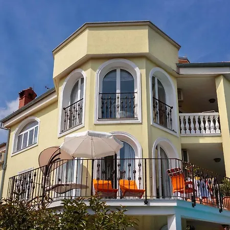 Apartament Dora *